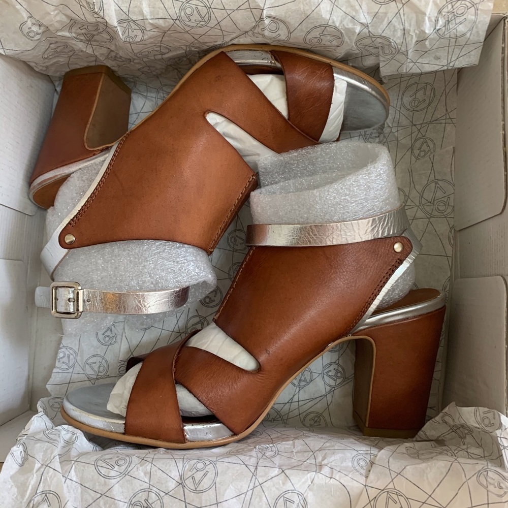 Sixty Seven Heels Leather Silver Strap Size 38